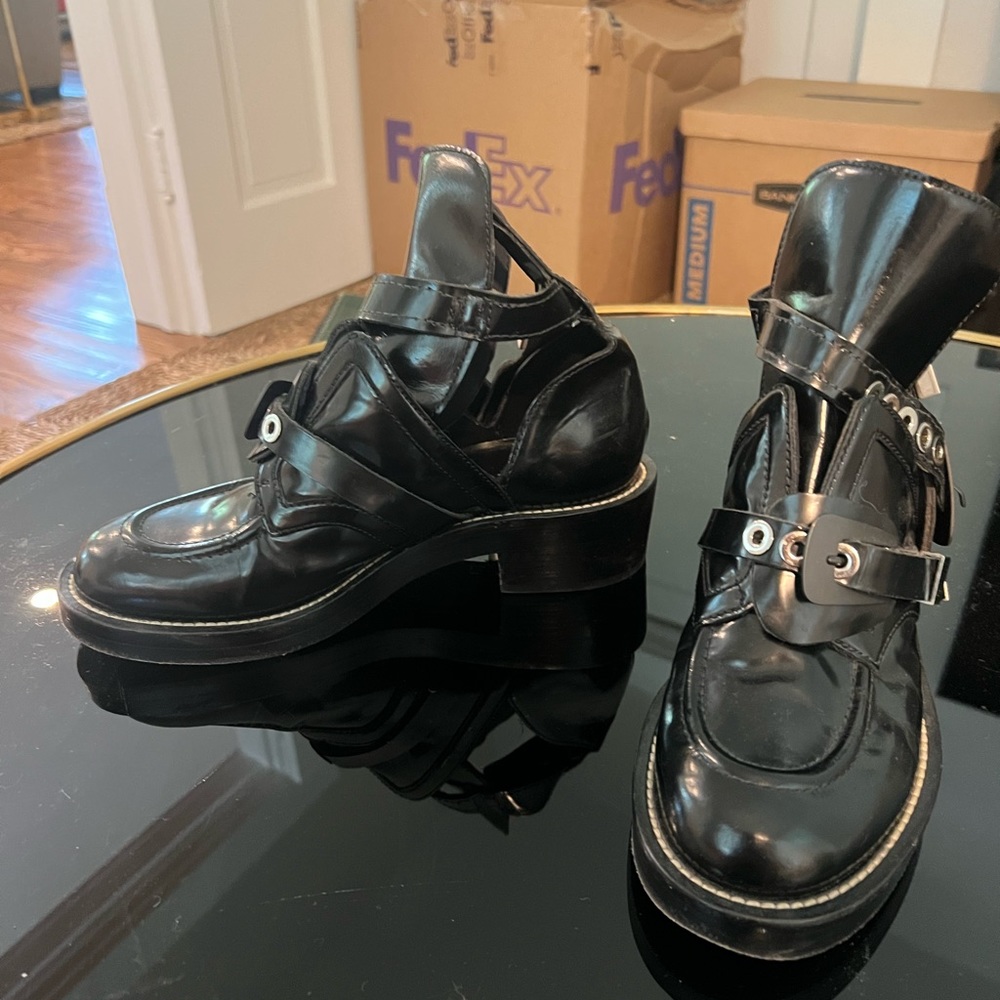 balenciaga centurion boots